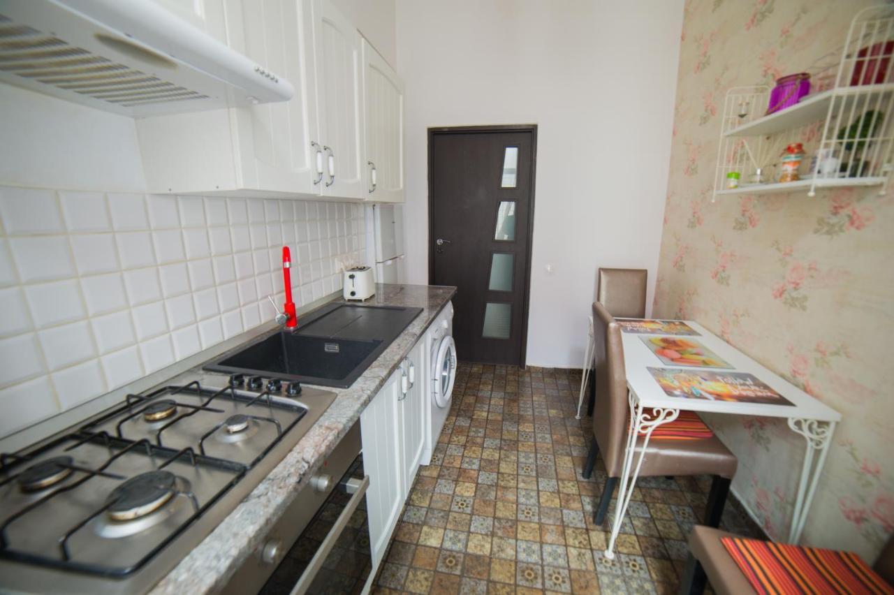 Central Studio Bnb Brasov Exterior photo