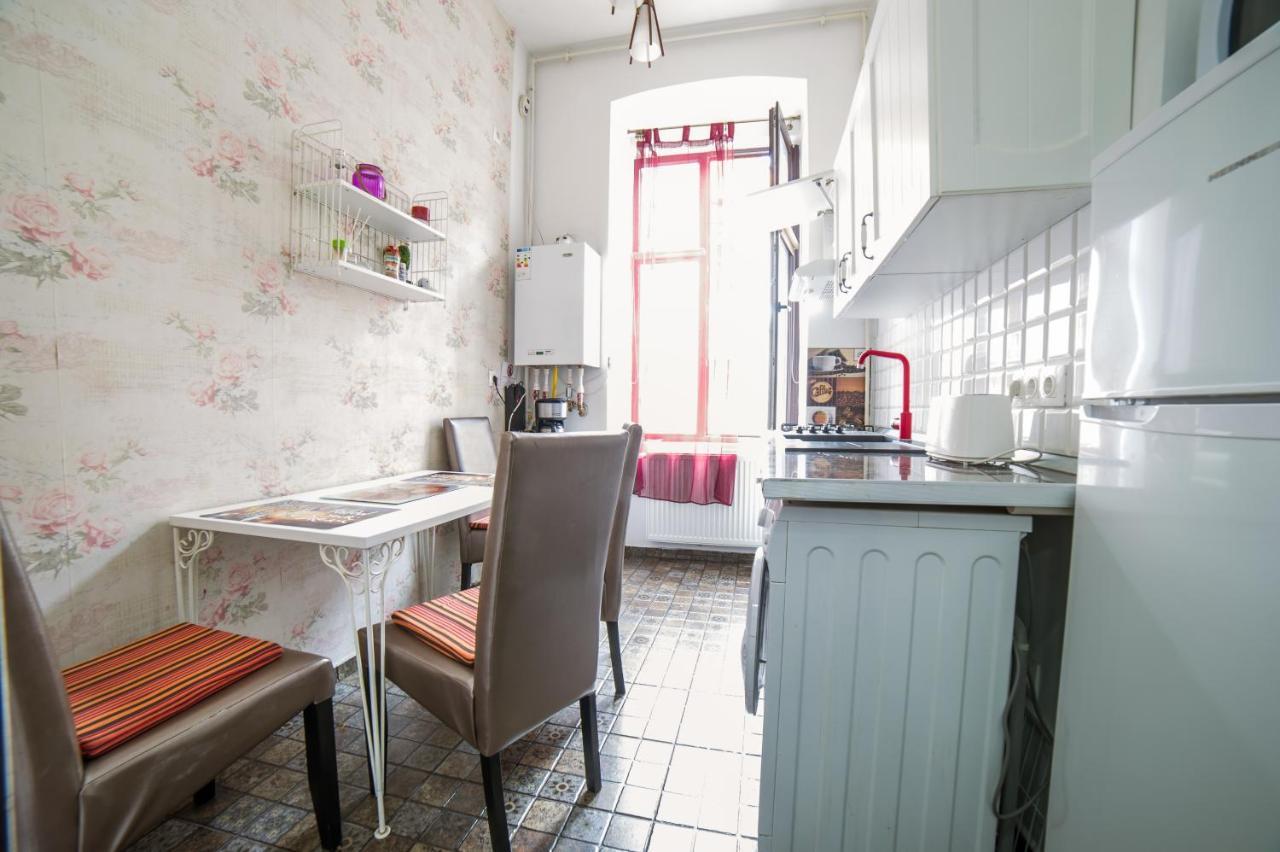 Central Studio Bnb Brasov Exterior photo